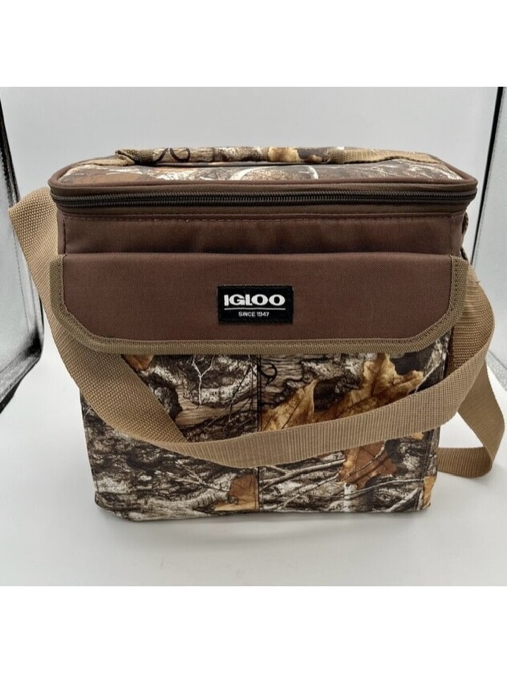 Igloo Realtree Camouflage Soft-Side Cooler Bag NWT